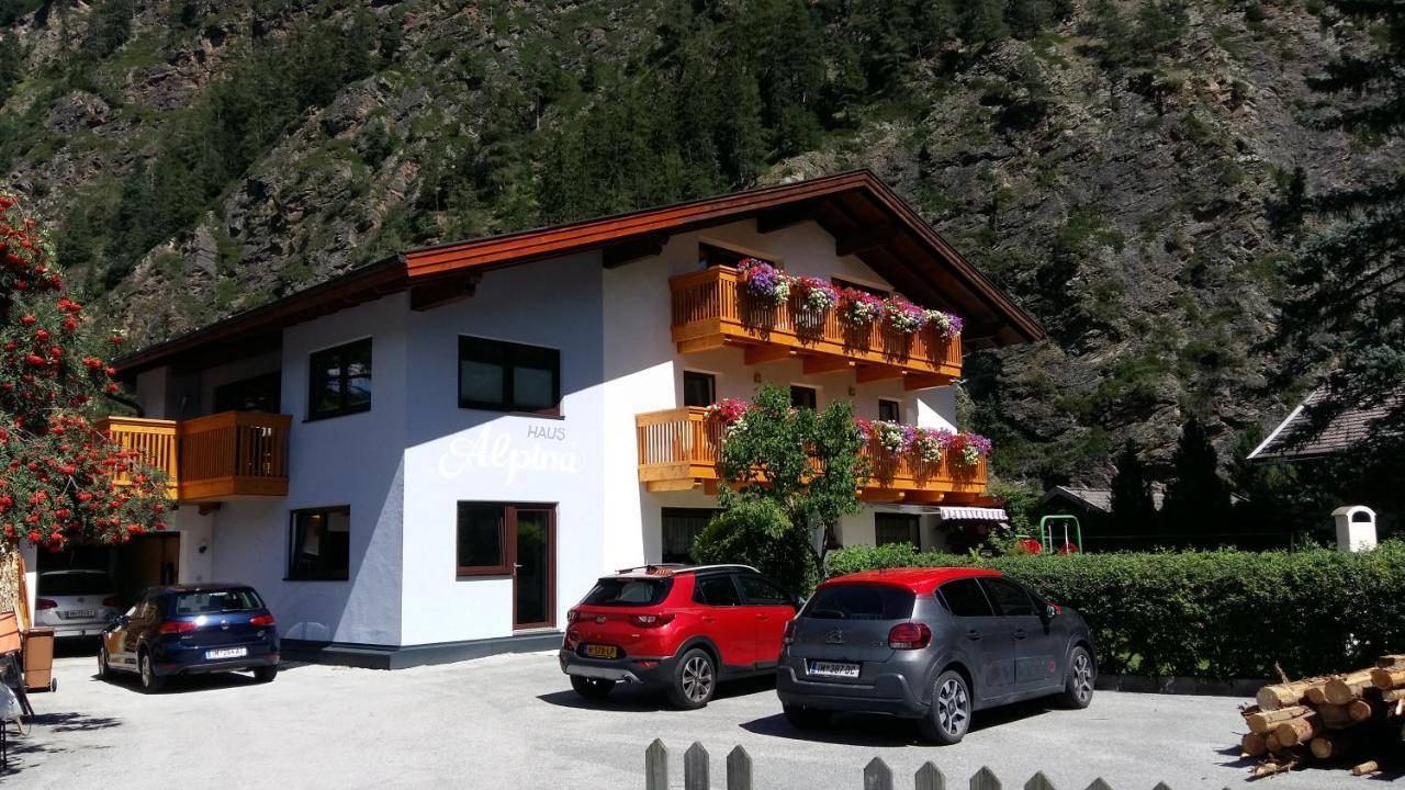 Haus Alpina Hotel Langenfeld Bagian luar foto