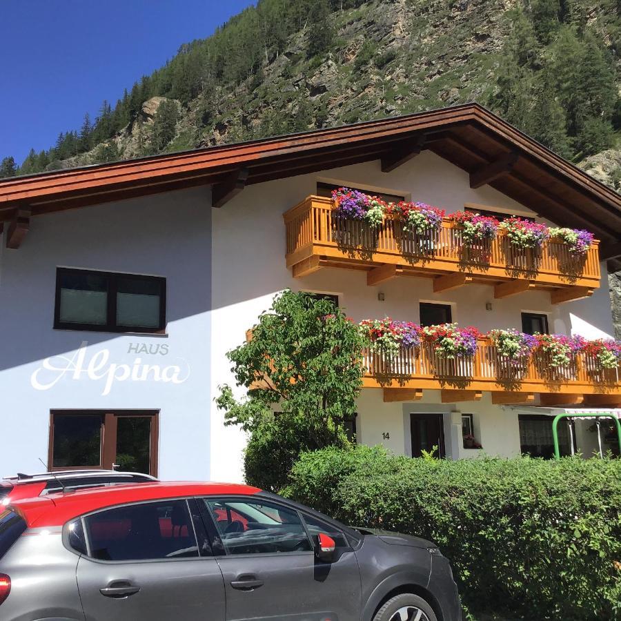 Haus Alpina Hotel Langenfeld Bagian luar foto