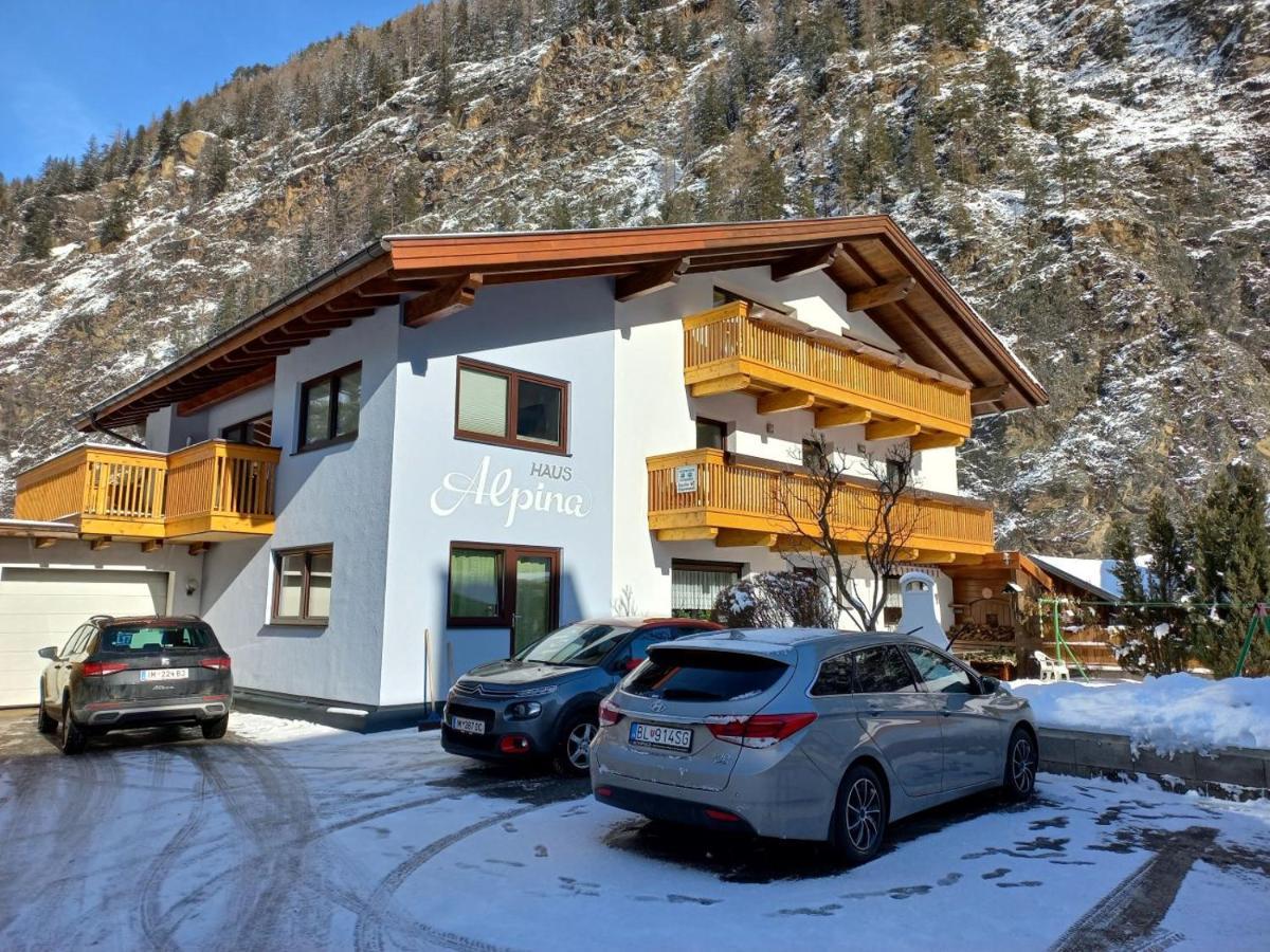 Haus Alpina Hotel Langenfeld Bagian luar foto